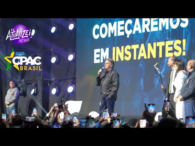 Jair Bolsonaro inauguró la Conferencia de Política de Acción Conservadora en Brasil. Foto: Captura/Te Atualizei News.   