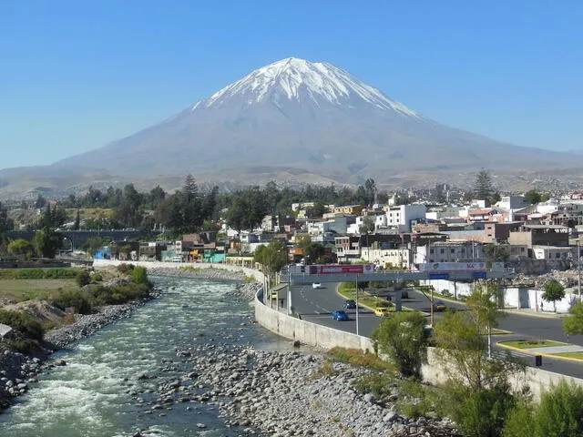  La palabra "Chili" proviene del término quechua "Chiri", que en español se traduce como "frío". Este nombre es adecuado, ya que el río Chili nace en las frías alturas de Arequipa. Foto: Gobierno del Perú   