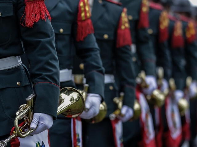 el tradicional Desfile militar del 20 de Julio, el cual nos recuerda que hace 210 años nos independizamos de España. Foto: Richard Hernández   