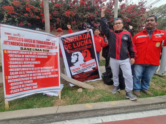  Sindicato Único de Trabajadores de la Intendencia Nacional de Bomberos Acatan paro nacional de 48 horas. Foto:&nbsp; Mirian Torres/LR    