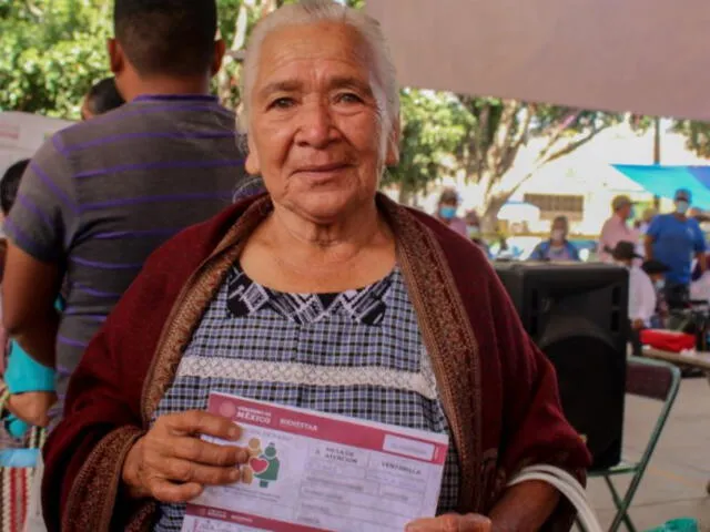 La Pensión del Bienestar beneficiaria a todas las mujeres de 60 a 64 años. Foto: IMER   