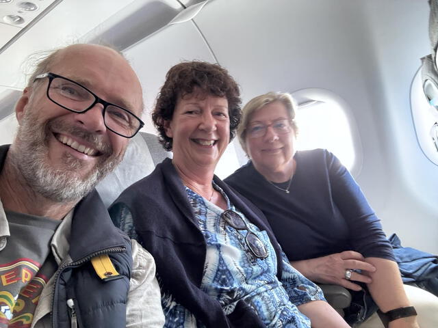 Un pasajero llamado Jarle Børrestad relató su experiencia en Facebook, mencionando que una mujer a su lado abrió su comida durante un vuelo de SAS y un ratón salió de ella. Foto: Jarle Børrestad/Facebook   