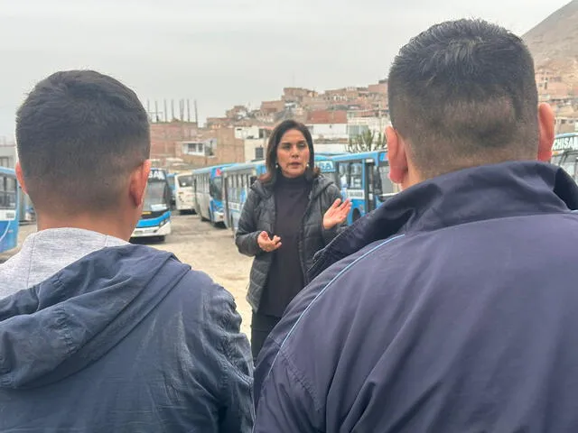 Patricia Juárez asegura que permanencia de Santiváñez es responsabilidad del Ejecutivo. Foto: Congreso   