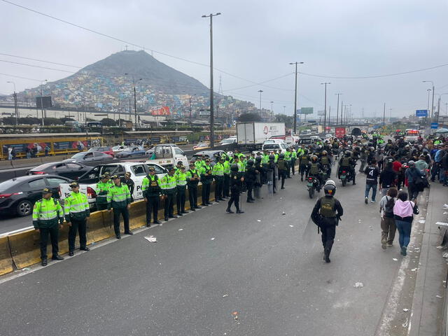 El paro de transportistas se dio luego de registrarse constantes casos de extorsión. Foto: LR   