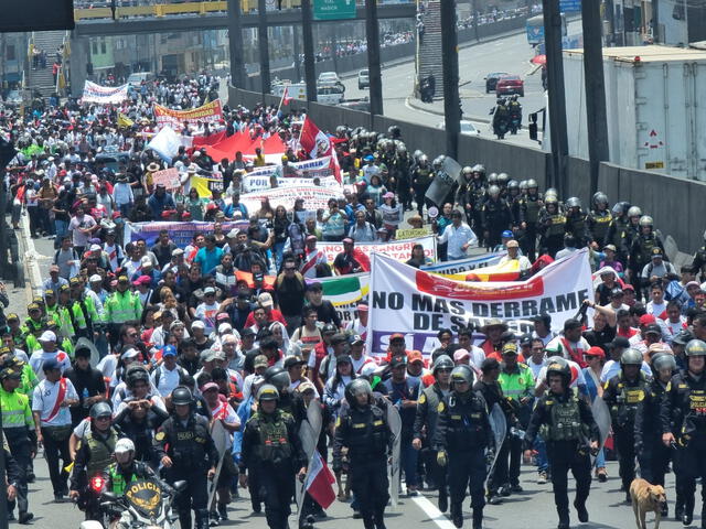 Hartos. Ciudadanos también salieron a protestar por la ola delincuencial.   