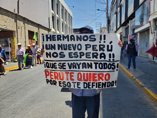 Hartos. Ciudadanos también salieron a protestar por la ola delincuencial. Foto: La República   