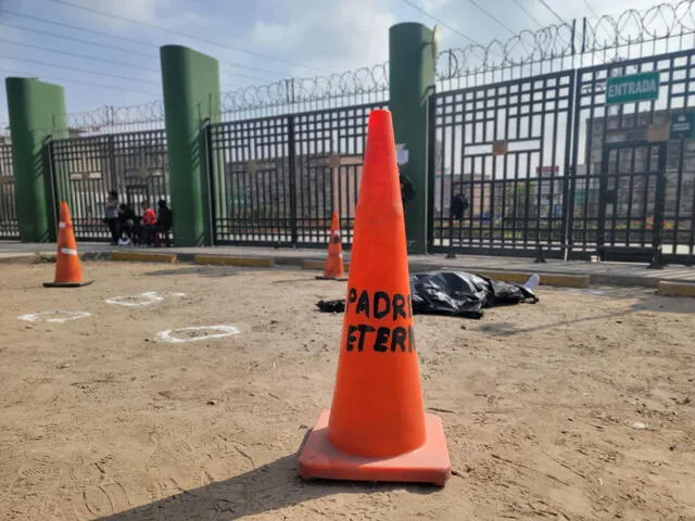 Hombre fue abatido cuando ingresaba a cementerio Padre Eterno. Foto: Grace Mora/La República   