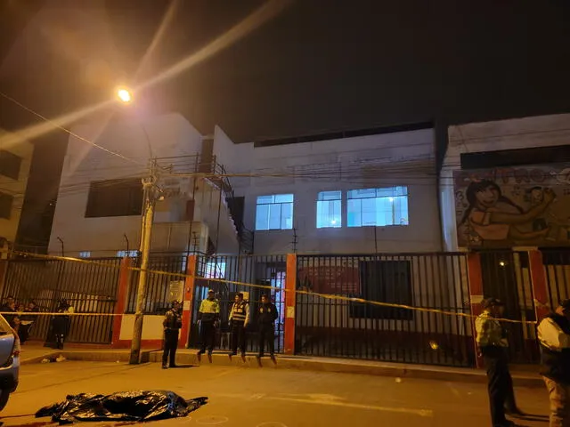 En la escena del crimen se encontraron 4 casquillos de bala. Foto: Cristina Gálvez/La República    