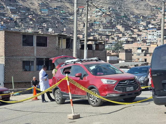 PNP investiga causas de asesinato. Foto: Cristina Gálvez/La República   