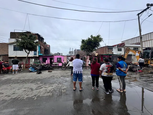 Incendio arrasó con ocho viviendas en el Callao. Foto: La República   