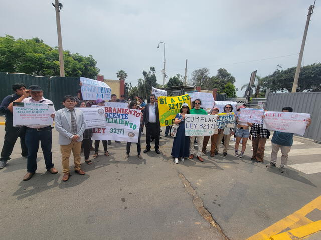 Profesores de la UNMSM piden a la rectoría de la institución respetar la ley 32171, que se basa en el proceso de postulación al nombramiento de docentes