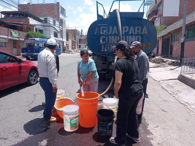 Los ciudadanos deberán almacenar agua ante el corte del servicio