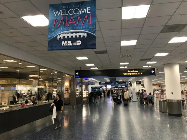  El aeropuerto cuenta con modernas instalaciones y una amplia variedad de servicios para los pasajeros. Foto: Telemundo    