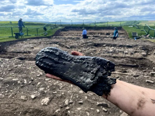  El misterioso zapato tenía clavos en la suela. Foto: Vindolanda Trust   