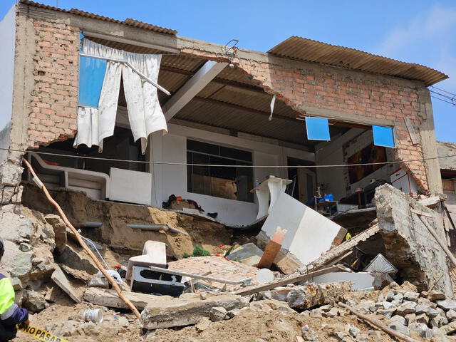 Casa tras derrumbe de pared. Foto: Silvana Quiñonez/LR   