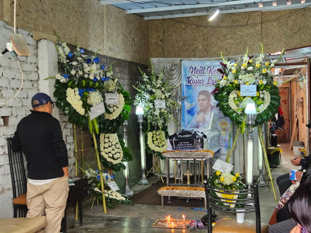  Velan el cuerpo de Kevin Rojas. Foto: Silvana Quiñones/LR   