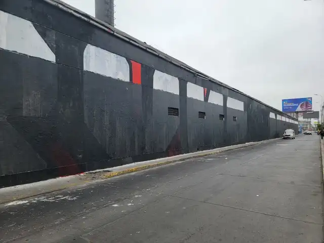 Borran mural de 'Trvko' en La Victoria. Foto: Mabel Alva / La República   