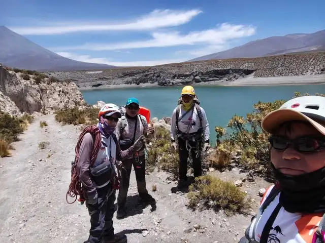 Rescatistas encuentran cuerpo de Félix Santos Choque tras 10 días de pérdida. Foto: Mirelia Quispe Rescatistas encuentran cuerpo de Félix Santos Choque tras 10 días de pérdida. Foto: Mirelia Quispe