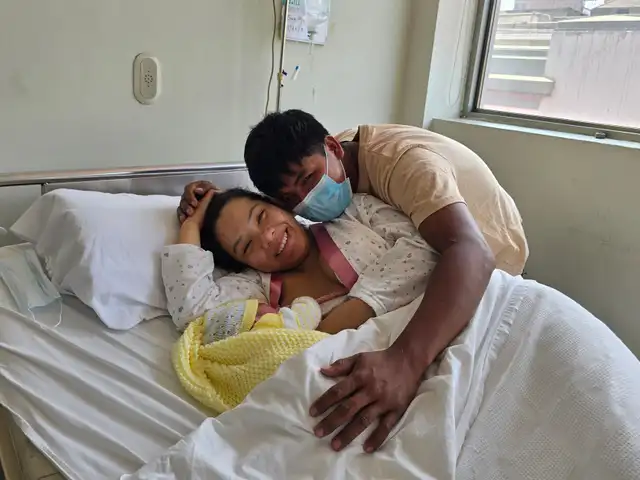  Madres recibieron la navidad en la Maternidad de Lima. Foto: Adrián Sarria Muñoz/La República.   