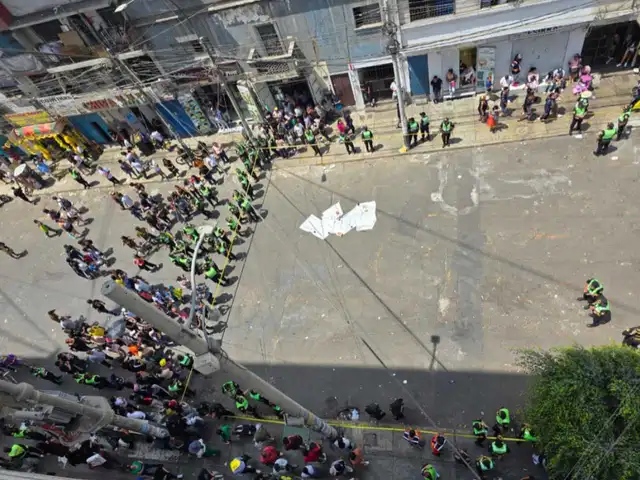  PNP llegó al lugar para empezar con las investigacinoes del caso. Foto: Adrián Sarria   