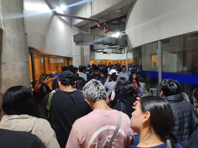  Estación Central del Metropolitano es una de las estaciones con mayor aglomeración de personas en horas punta. Foto: Lia Peralta   