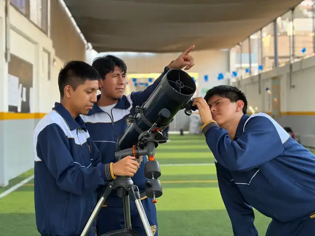 Su preparación de más de 45 horas semanales fue respaldada por el Seminario de Astronomía y Ciencias Espaciales (SACE) de la Universidad Nacional Mayor de San Marcos. Su preparación de más de 45 horas semanales fue respaldada por el Seminario de Astronomía y Ciencias Espaciales (SACE) de la Universidad Nacional Mayor de San Marcos.
