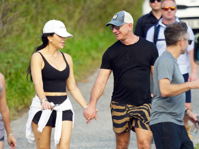 Jeff Bezos y Lauren Sanchez se ejercitaron durante sus vacaciones. Foto: MEGA