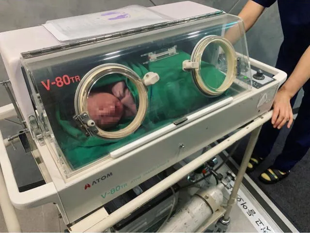 El bebé de Areum presentó complicaciones en el parto y nació a través de una cesárea. Instagram, 1 de junio, 2020. El bebé de Areum presentó complicaciones en el parto y nació a través de una cesárea. Instagram, 1 de junio, 2020.