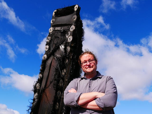 Brad Tucker, astrofísico de la Universidad Nacional de Australia, fue el encargado de investigar la procedencia del "obelisco alienígena". Foto: Brad Tucker / Twitter