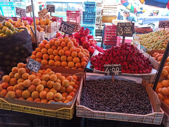 Frutas en Trujillo. Foto: Yolanda Goicochea / URPI - LR