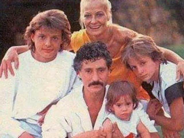 Luis Miguel y familia. Foto: Instagram/@elsol_luismi