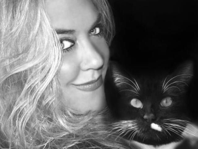  Colleen Paige, la responsable de que el 29 de octubre también sea considerado como Día Internacional del Gato. Foto: difusión   