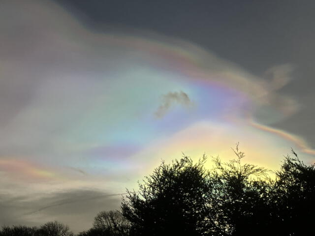  Nubes de colores en Mancherter, Reino Unido. Foto: Stu Nock 