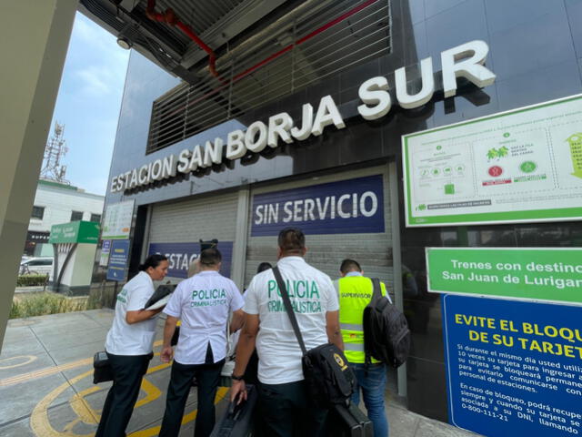 Peritos de criminalística en la Estación San Borja. Foto: Rosa Quincho.   