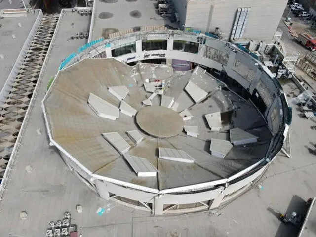 Infraestructura del patio de comidas del Real Plaza Trujillo tras colapso. Foto: EFE Infraestructura del patio de comidas del Real Plaza Trujillo tras colapso. Foto: EFE