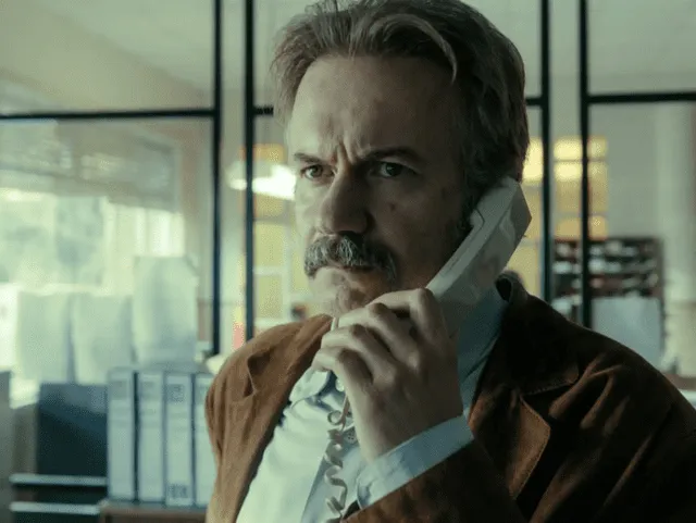 Tristán Ulloa es Salvador Rodrigo. Foto: Netflix Tristán Ulloa es Salvador Rodrigo. Foto: Netflix