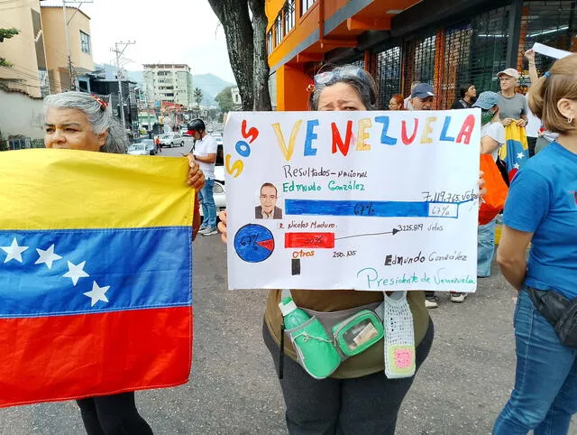 En varios puntos de Venezuela, los ciudadanos están expresando su rechazo hacia el fraude hecho por Maduro y compañía. Foto: Comando ConVzla   