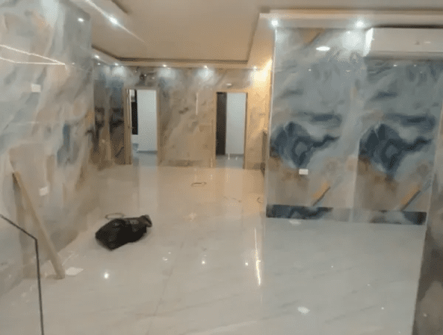  La vivienda donde encontraron a Fito tenía todos los lujos, incluyendo paredes de mármol. Foto: Ejército de Ecuador   