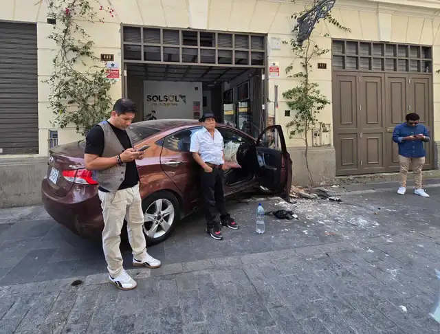  Conductor afirma que accidente se ocasionó por una falla mecánica. Foto: Kevinn García   