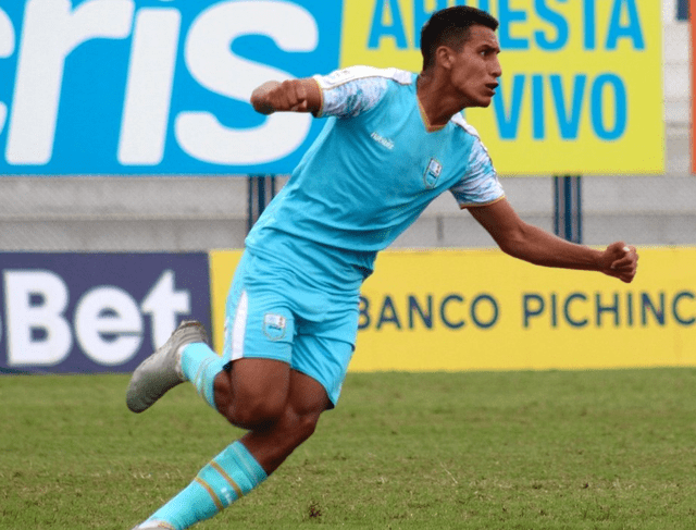 Valera inició su carrera profesional en el fútbol peruano con la camiseta de Llacuabamba. Foto: Liga 1