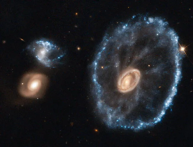 Galaxia Rueda del Carro fotografiada por el telescopio Hubble. Foto: NASA / ESA / Hubble