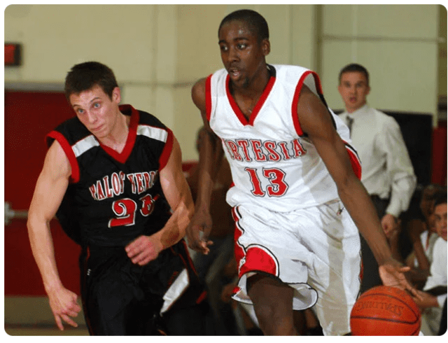 James Harden sin barba