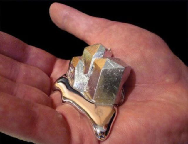  El galio es uno de los metales sólidos con el punto de fusión más bajo. Foto: Pinterest   