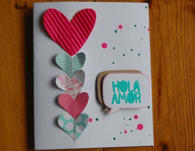 Hay pocas cosas más románticas que una tarjeta hecha a mano. Se derretirá de amor por ti.