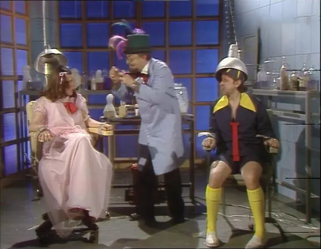 Este es uno de los sketchs que repitió la fórmula de 'Chespirito', lo que generó aún más críticas. Foto: ATC Este es uno de los sketchs que repitió la fórmula de 'Chespirito', lo que generó aún más críticas. Foto: ATC