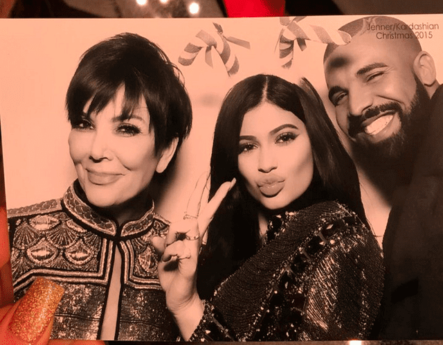Drake es amigo de la familia Kardashian-Jenner.