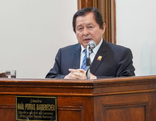 Dr. José Félix Palomino Manchego. Dr. José Félix Palomino Manchego.