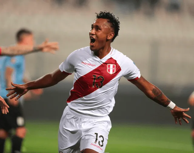 Renato Tapia debutó en la selección peruana en el 2015 con Ricardo Gareca. Foto: EFE   