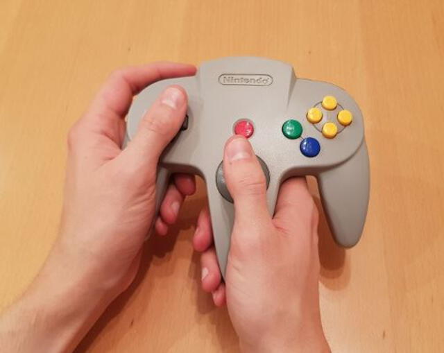 ¿Por qué el mando de Nintendo 64 fue y es tan odiado?