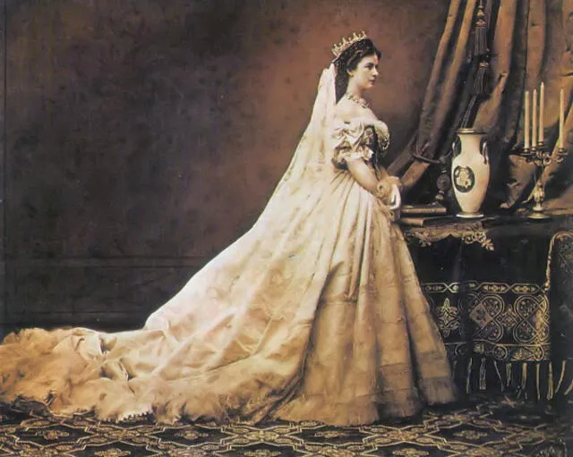 ¿Quién fue Isabel de Baviera, la desdichada emperatriz de Austria que murió apuñalada en el corazón?
